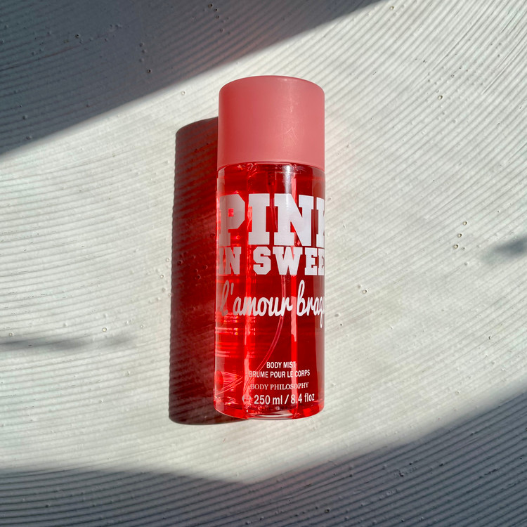 بادی اسپلش های اورجینال از برند پینک این سوییت Pink In Sweet Body Splash در ۴ رایحه - حجم 250 میل